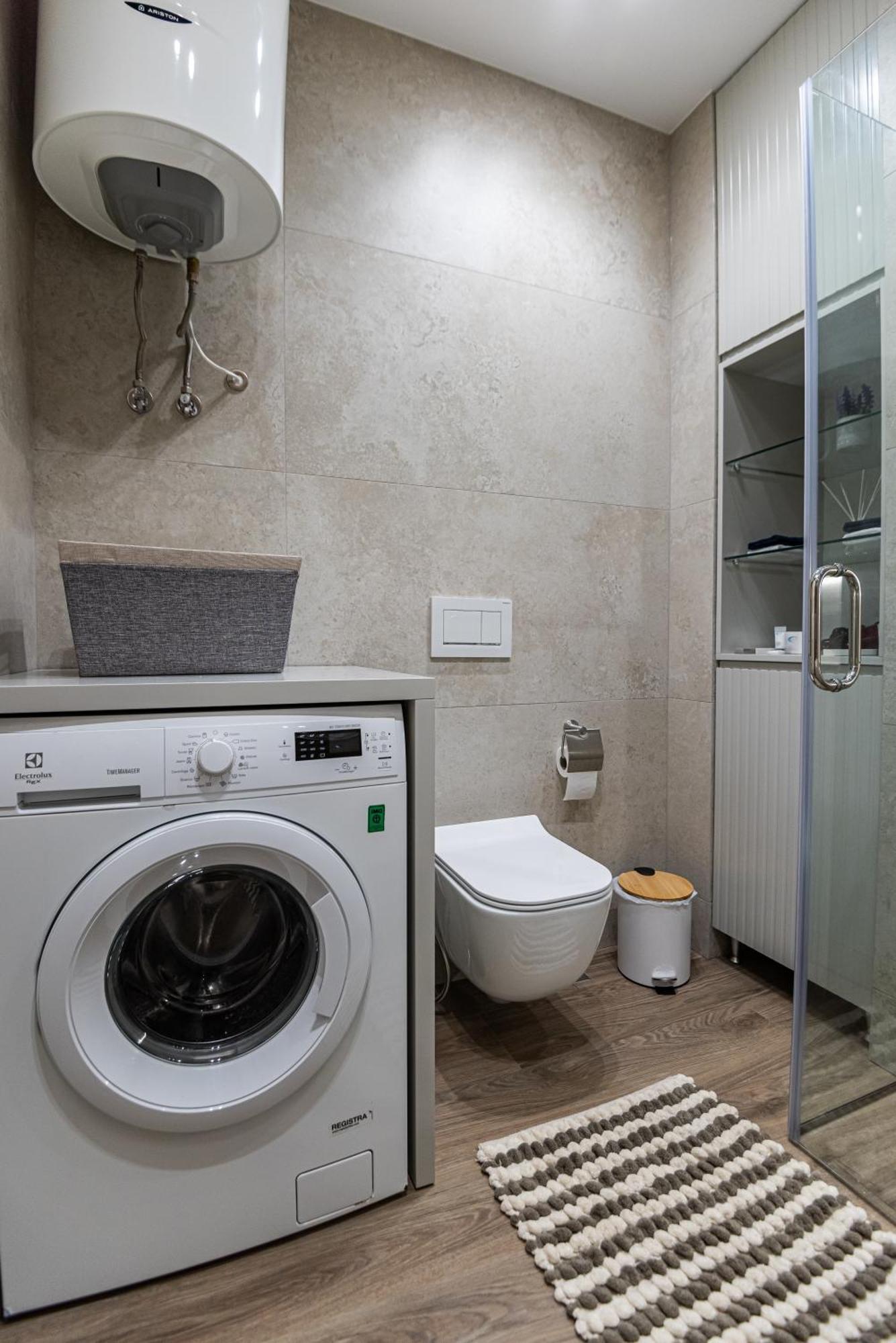 Vivi'S Seaside Apartment Дуррес Экстерьер фото
